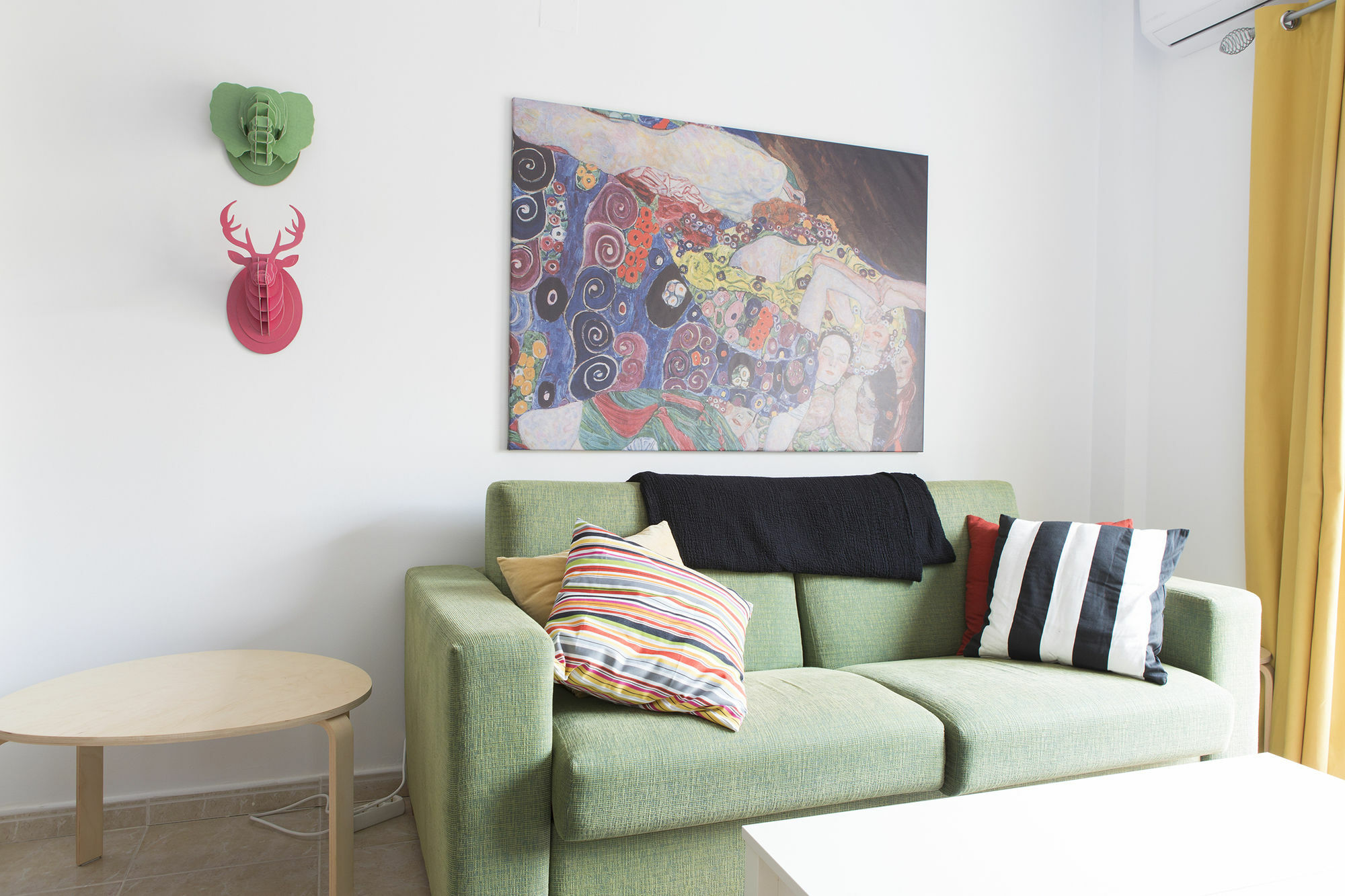 Апартаменты Hello Malaga Flat Delicias Экстерьер фото